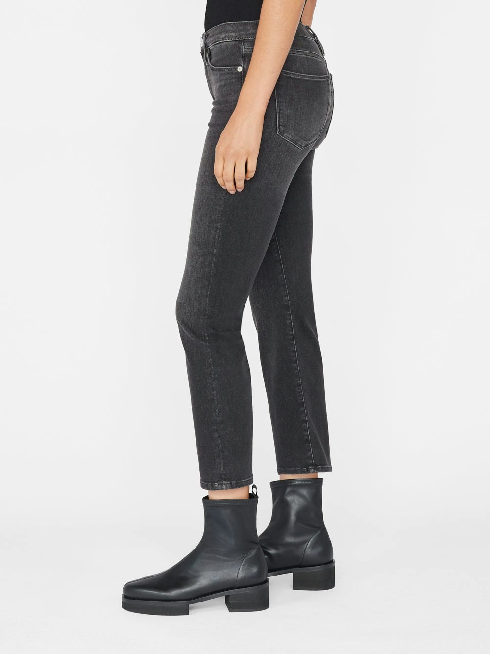jeans side view alt:fit1